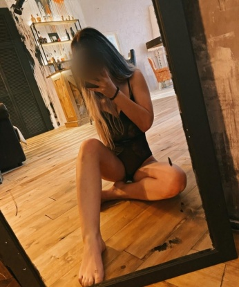 Агата, 18 лет, 2 размер груди